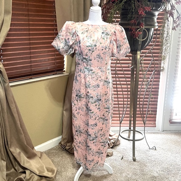 Women's Dress size L - NEW ITEM - Picture 2 of 7